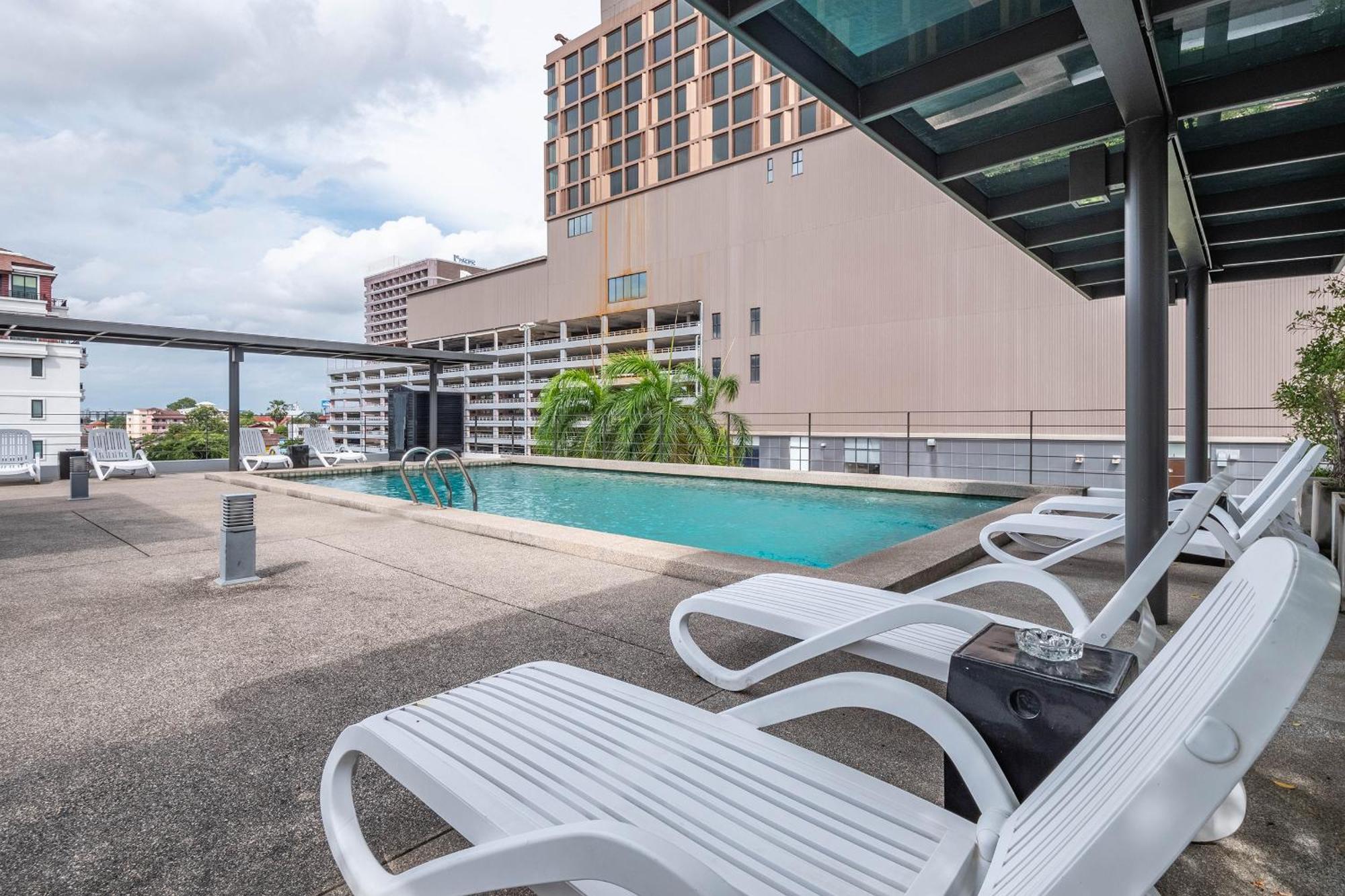 Luxe Residence Pattaya Exteriör bild
